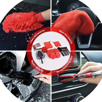 Un ensemble de pinceaux anti-poussière pour les pneus de tableau de bord