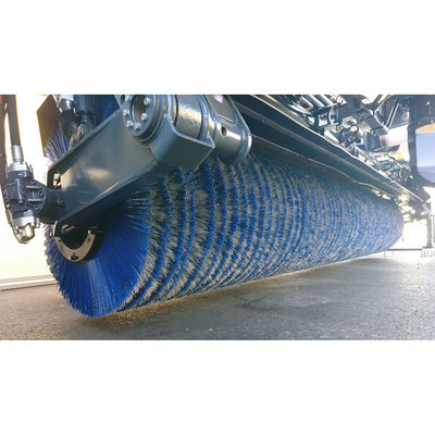 Remplacement de la brosse pour balayeur routier industriel