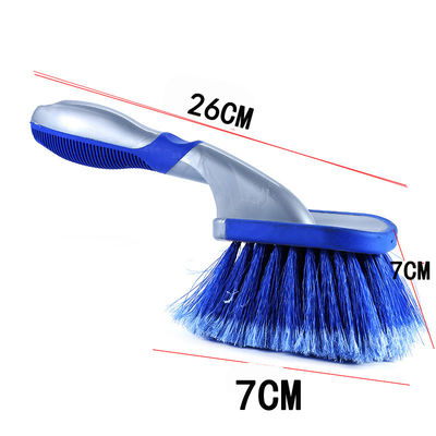 Une brosse de détail de voiture durable avec poignée ergonomique