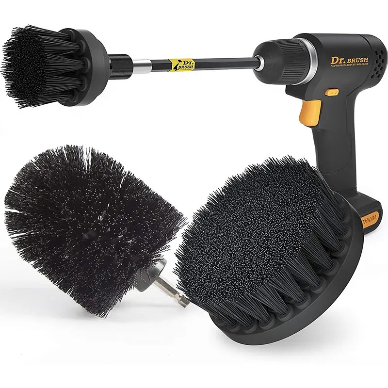 La brosse à cheveux sans fil est équipée d'une brosse à cheveux