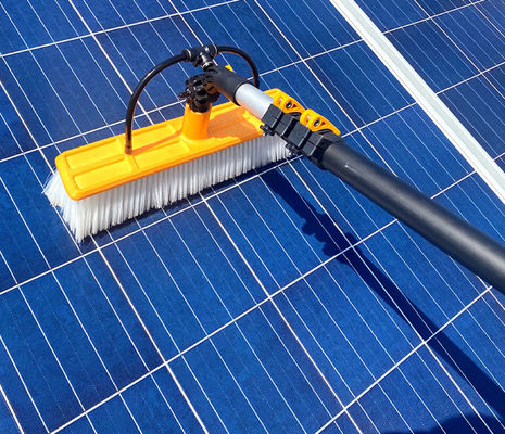 Pinceau de nettoyage de panneau solaire pour toit avec poteau de 6m